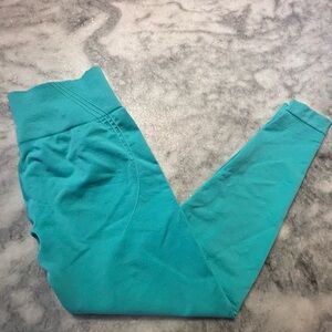 seamless aqua legging 🐠